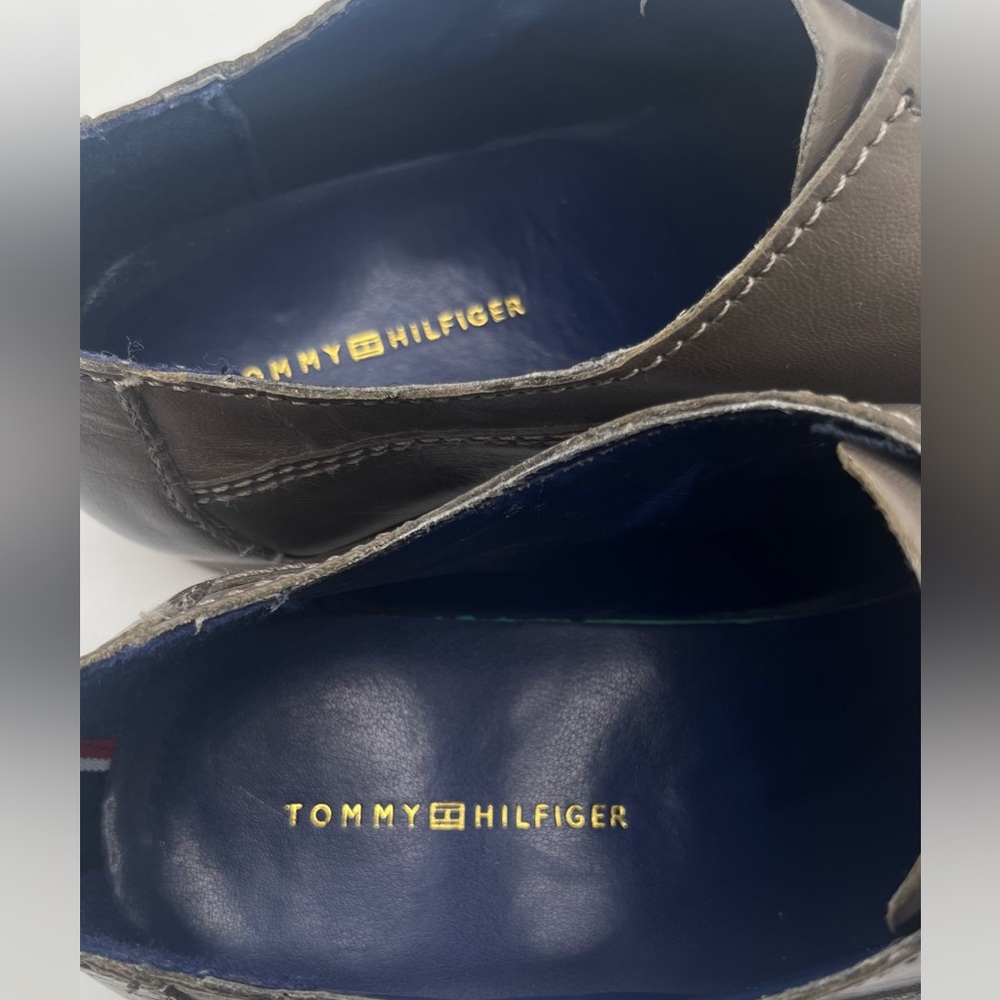 Tommy Hilfiger Women’s Dark Grey M Finn Cap- Toe Leather Oxfords Size 8 1/2 M - Picture 4 of 11